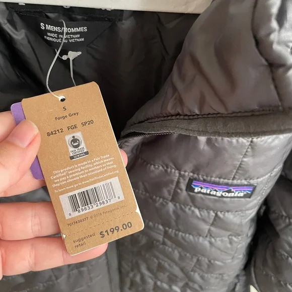 NWT Patagonia Men's Charcoal Puffer Jacket - Picture 2 of 2